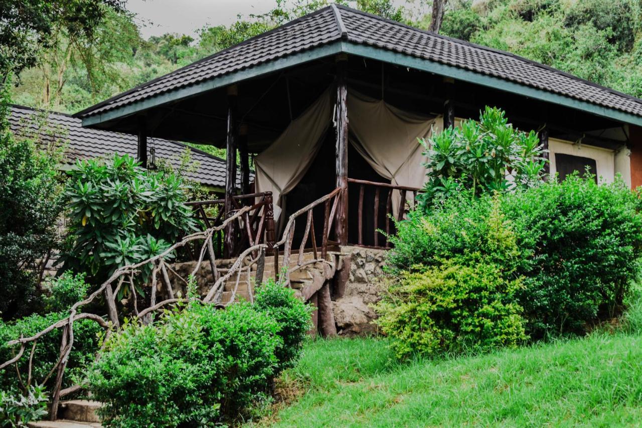Crater Tented Camp And Game Sanctuary Luxury tent